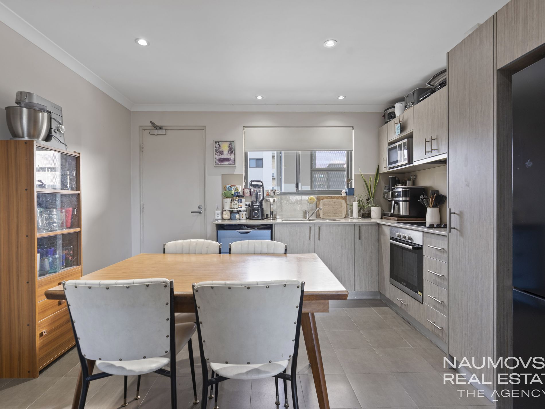 16 / 1 Walsh Loop, Joondalup