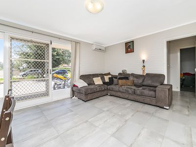 2 / 24 Baldwin Street, Como