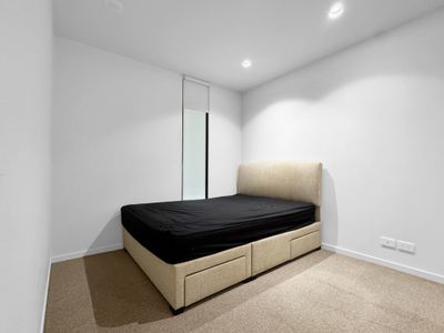 609 / 52 Park Street, South Melbourne