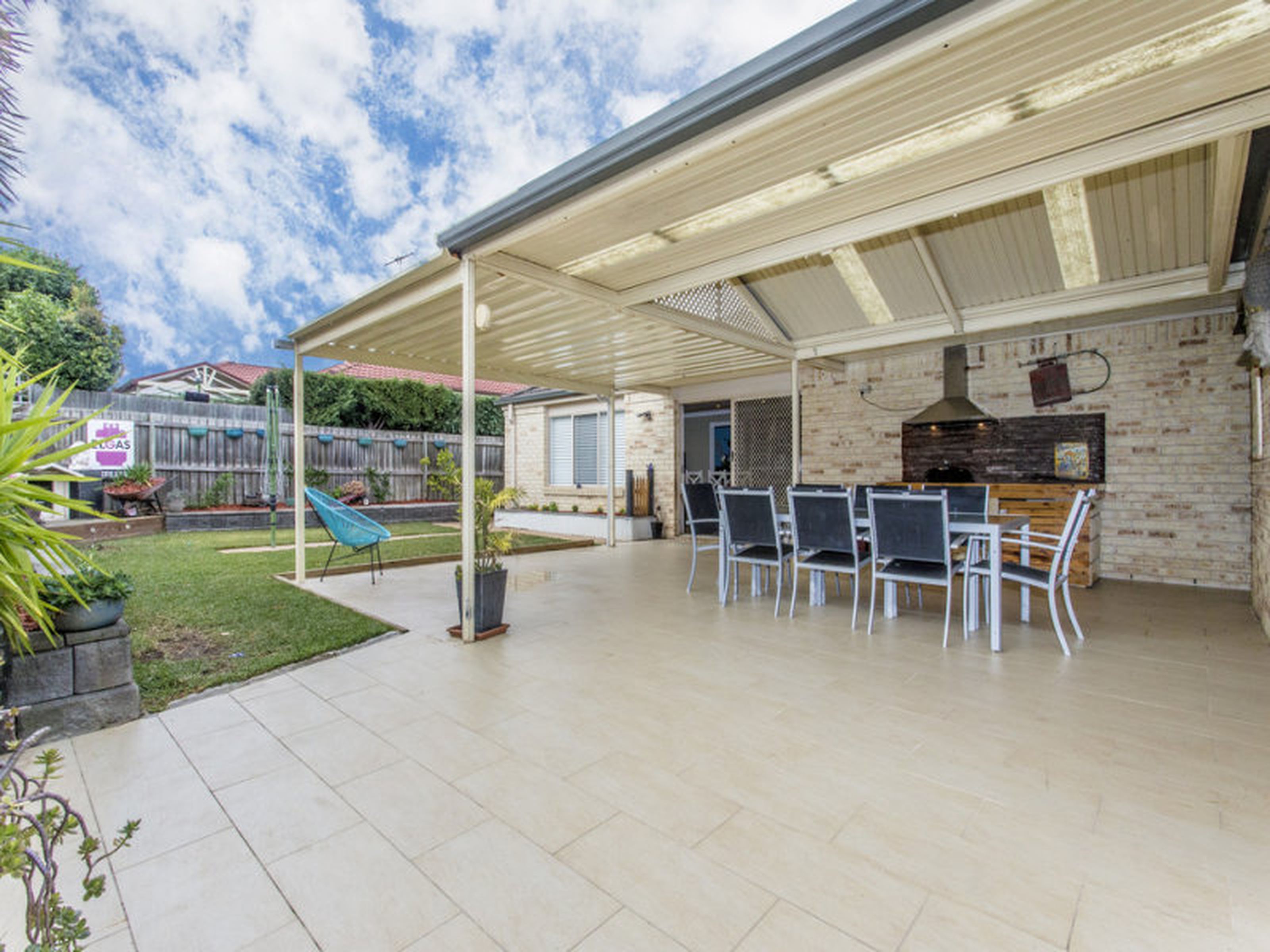 5 Woburn Place, GLENMORE PARK