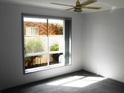 2 / 354 LAWRENCE STREET, Wodonga