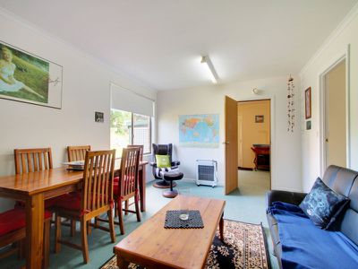 8 Charles Street, Cygnet