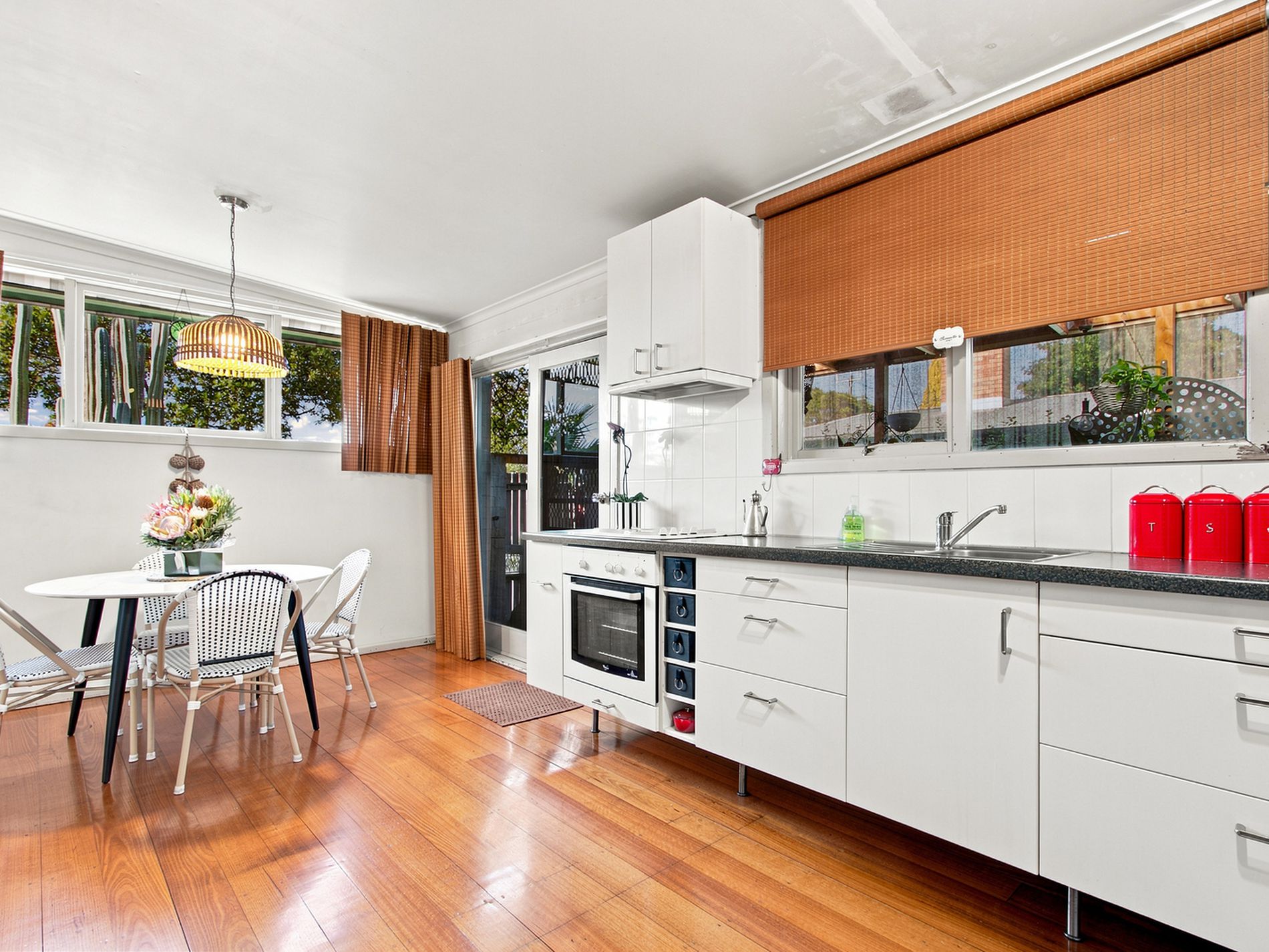 13 Weir Street, Sale