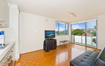 14 / 42 Bream  St, Coogee