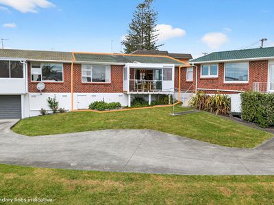 2/35 Rangitoto Terrace, Milford