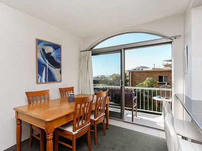 2 / 37 Nesca Parade, The Hill