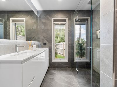 51 Pembroke Drive, Somerville