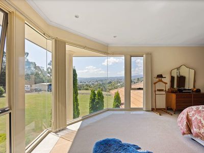 136 Westbury Road, South Launceston