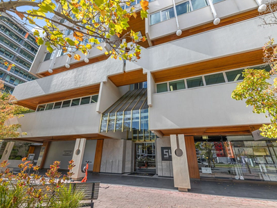 4:03 / 54 Marcus Clarke Street, City