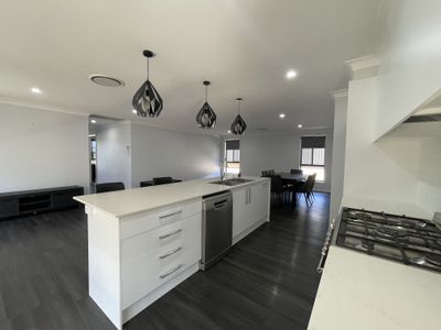 18 Eagle Avenue, Calala