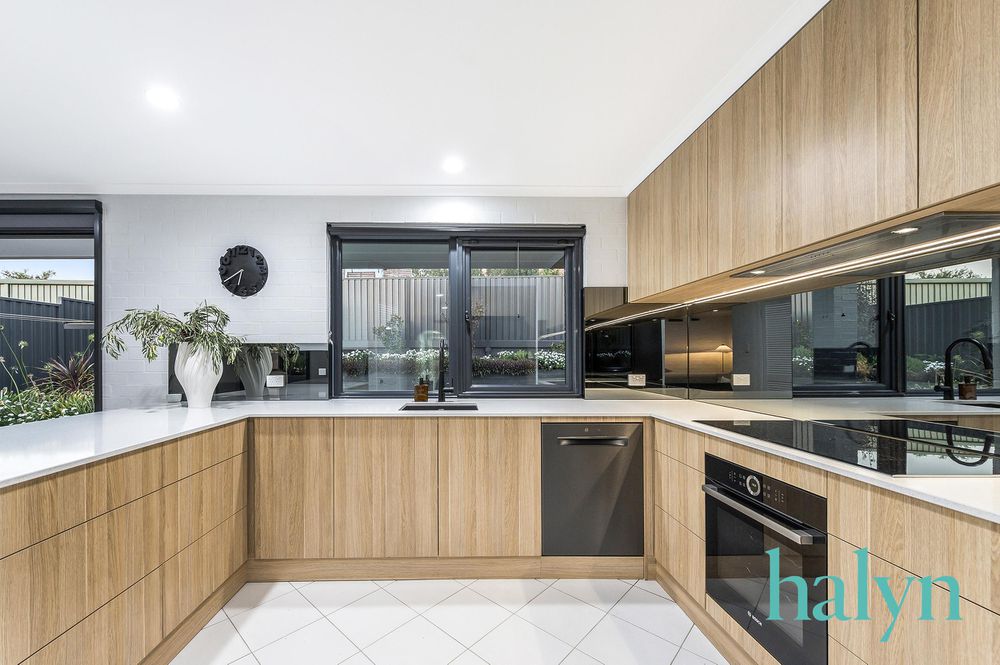 82 Sylvan Crescent, Leeming