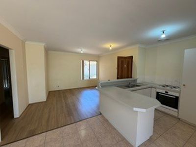 2/37 Green Ave, Balcatta