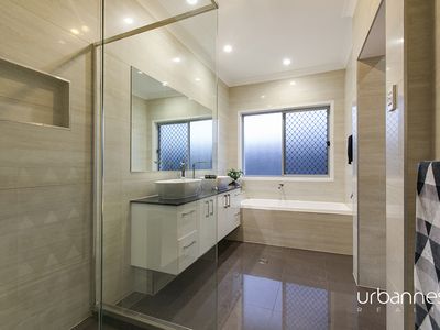 38 Wilga Drive, Bunya