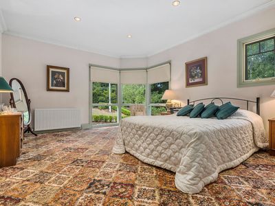 37 Douglas Road, Mount Macedon