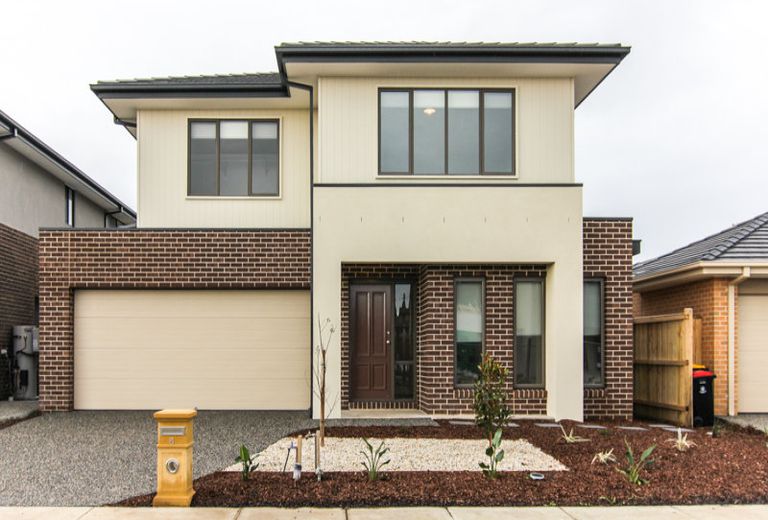 6 Red Brush Drive, Keysborough