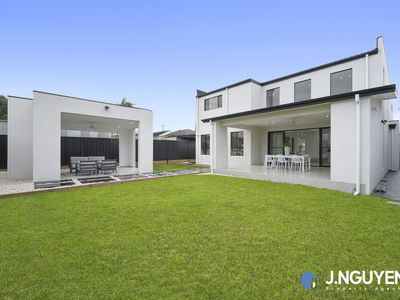 6 Benelong Avenue, Smithfield