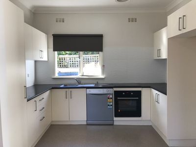 2 / 461 CAROLINE AVENUE , North Albury