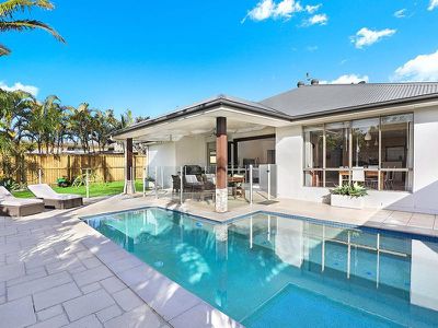 7 Bonaire Court, Kawana Island