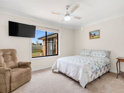 10 Tait Street, Crookwell