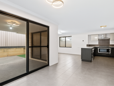 65 Panozza Circle, Maddington