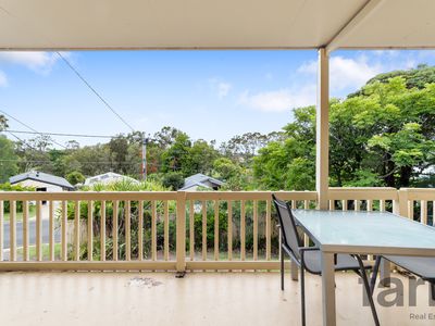 27 Golden Crescent, Southport