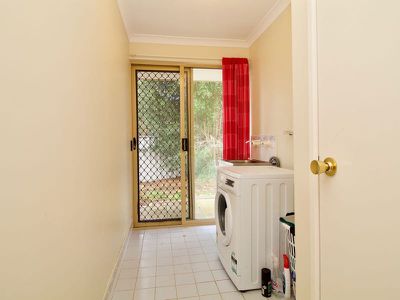 16 Salter Place , Parmelia