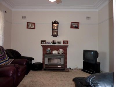 51 Stoney Creek Rd, Beverly Hills