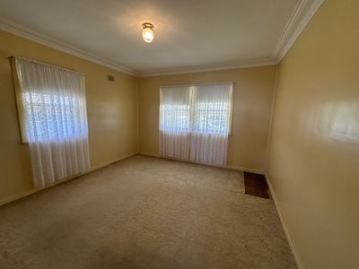 2 Sydney Street, Parkes