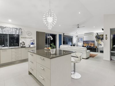 21 Maidstone Crescent, Peregian Springs