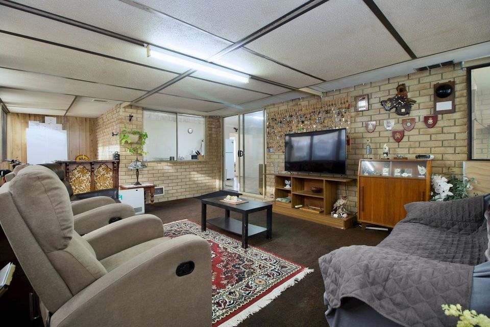 8 Maitland Cl, Cooloongup