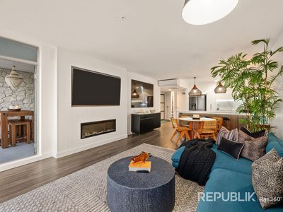 2704 / 3422 Surfers Paradise Boulevard, Surfers Paradise