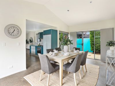 24 Seychelles Place, Parrearra