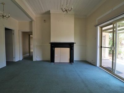 6 Watson St, Seymour