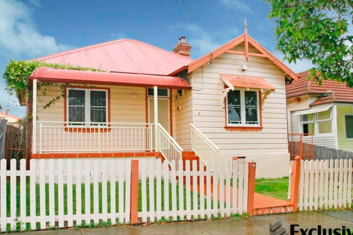 8 Langtry Avenue, Auburn