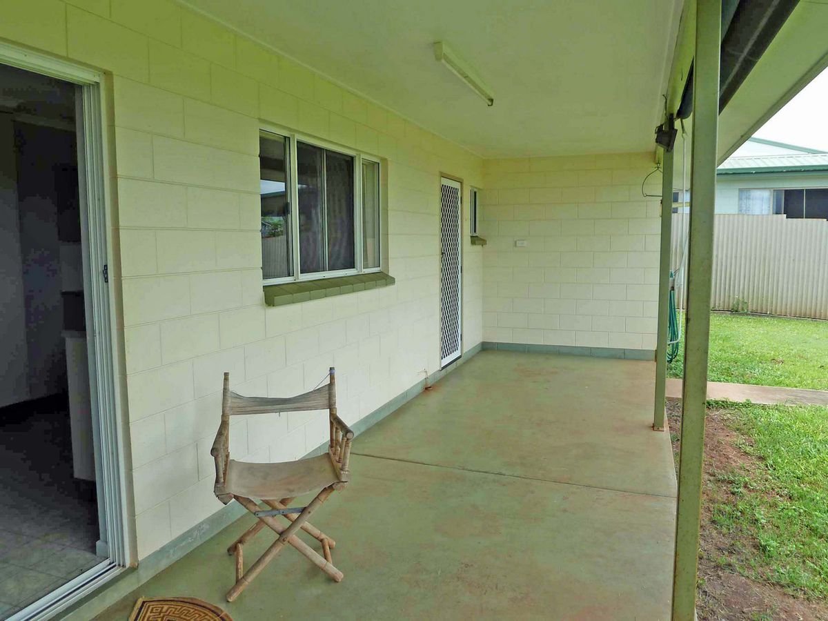 27 Goldview Street, Atherton