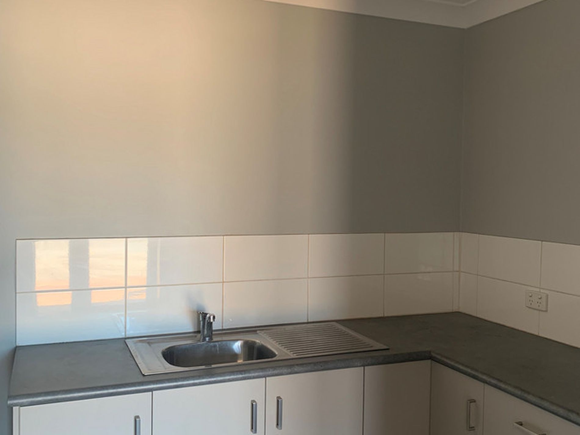 8 / 37 Steel Loop, Wedgefield