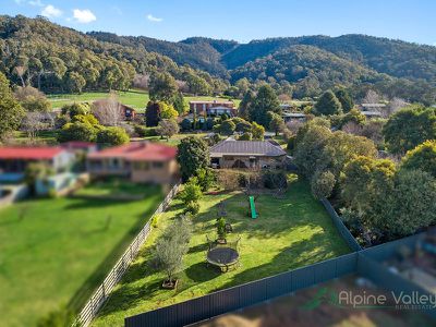 14 Allamar Court, Tawonga South
