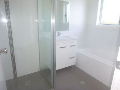 22 Dalbeattie Crescent, Dubbo