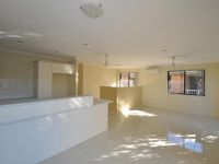 82  316 Long St East, Graceville