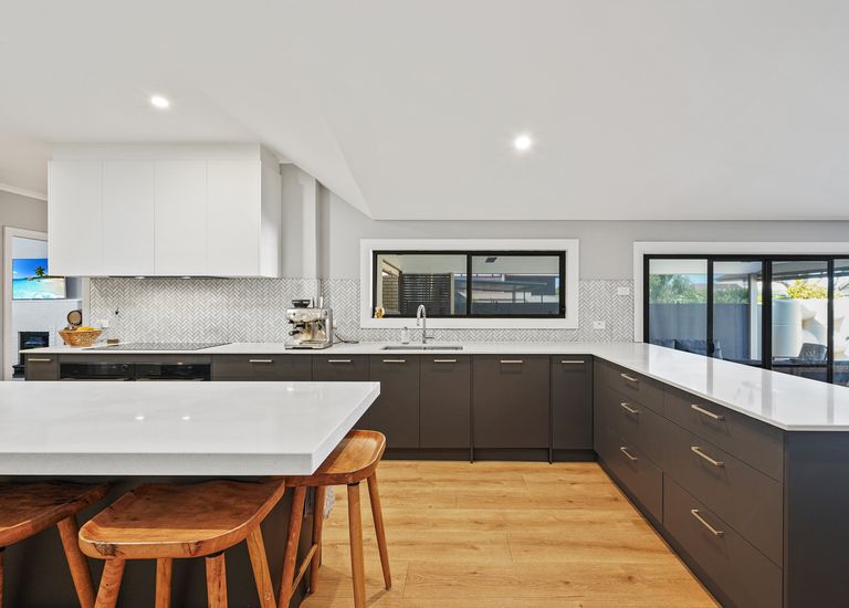 27 Malurus Avenue, Lockleys