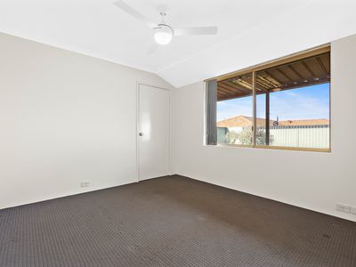 122 Glencoe Loop, Kinross
