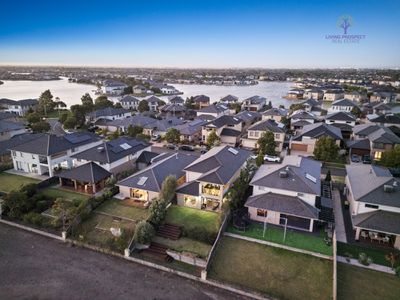 16 Outrigger Court, Point Cook