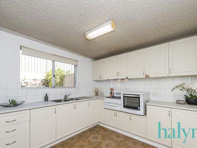 9 / 23 Kirkham Hill Terrace, Maylands
