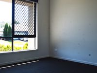 24 Walker Circuit, Undullah