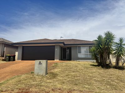 39 Frangipani Drive, Kingaroy