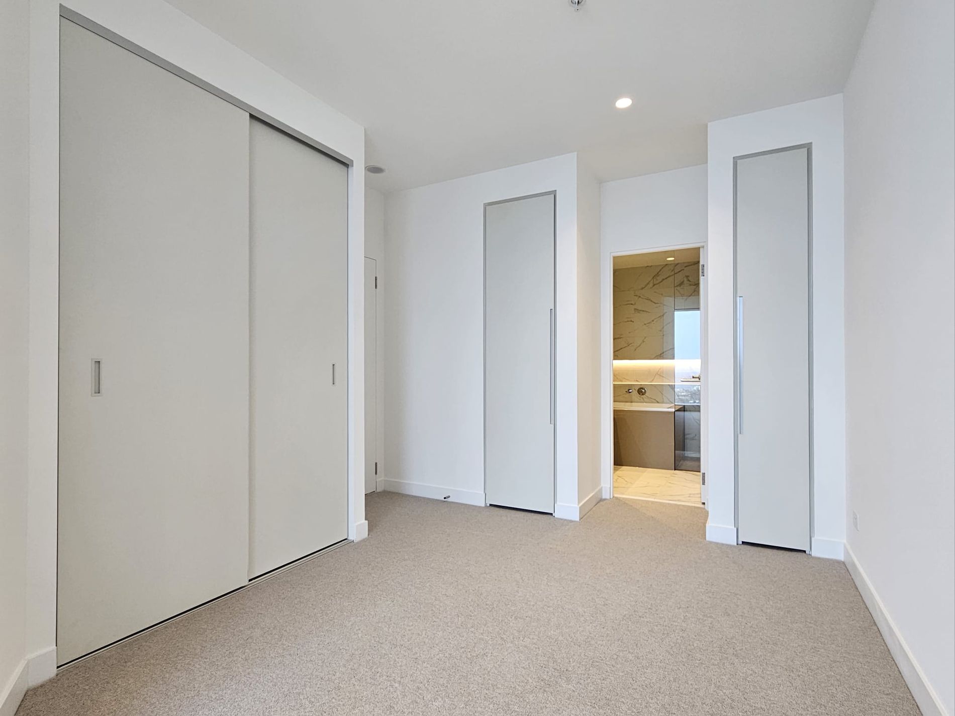 5801 / 648 Lonsdale Street, Melbourne