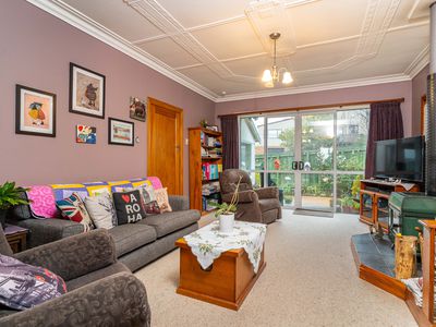 102 Preston Crescent, Belleknowes