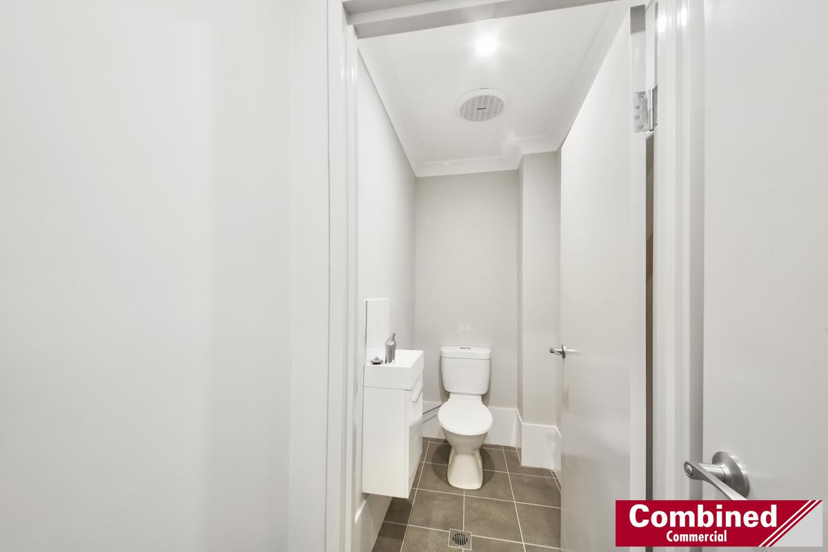 2 & 3 / 22 Sedgwick Street, Smeaton Grange