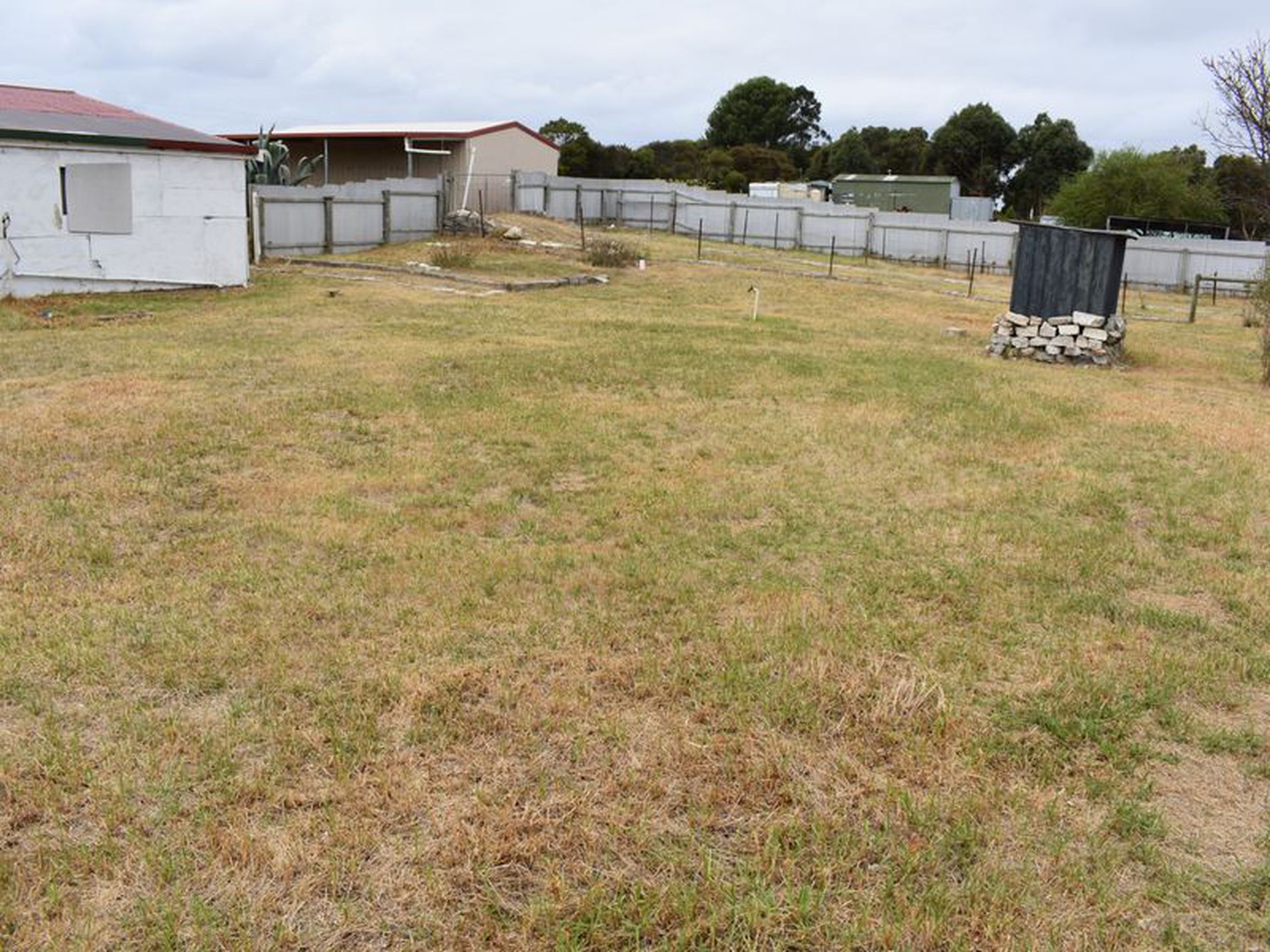 39 Ruff Rock Road, Millicent