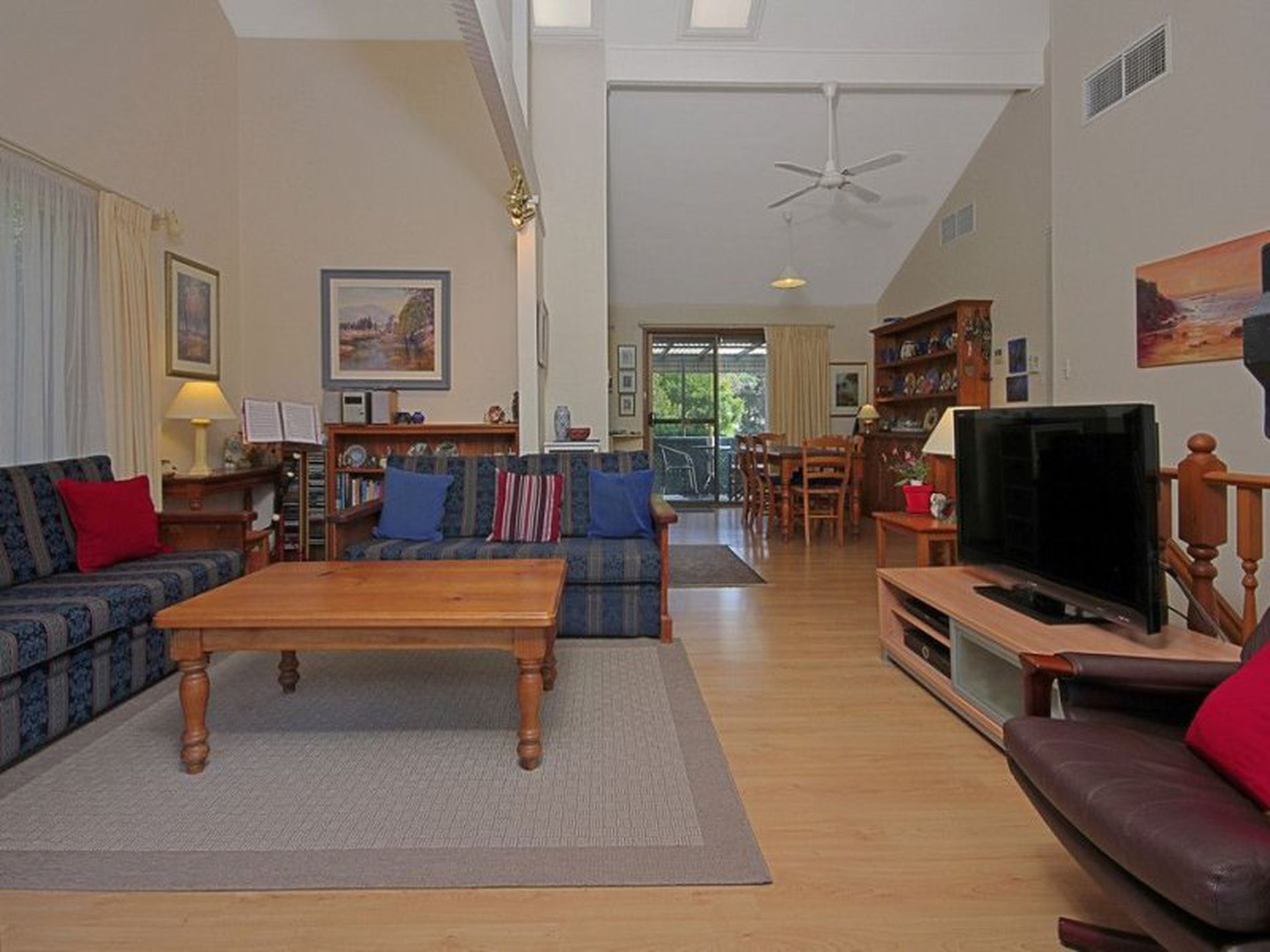 83 Matron Porter Drive, Narrawallee